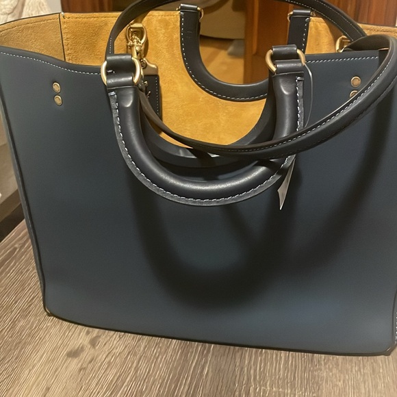 NWT Coach Rae tote bag in denim color - Picture 4 of 6